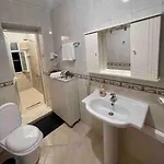 شقة In *